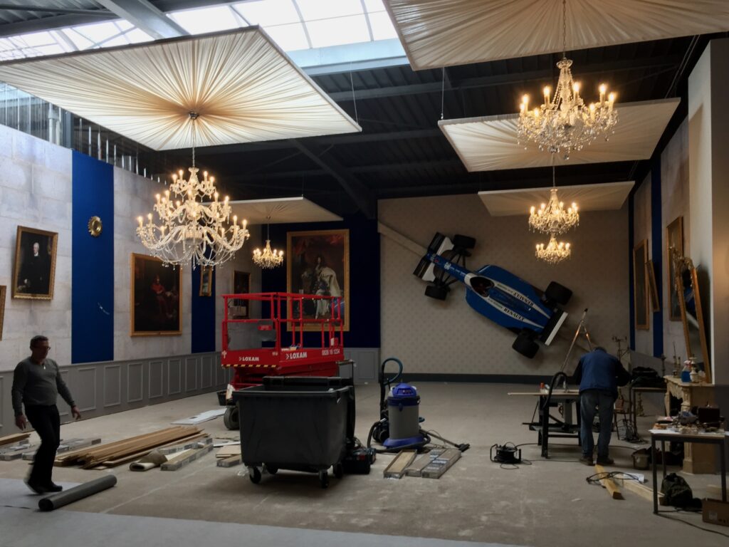 Plafond soleil suspendu acoustique au circuit de chenevieres